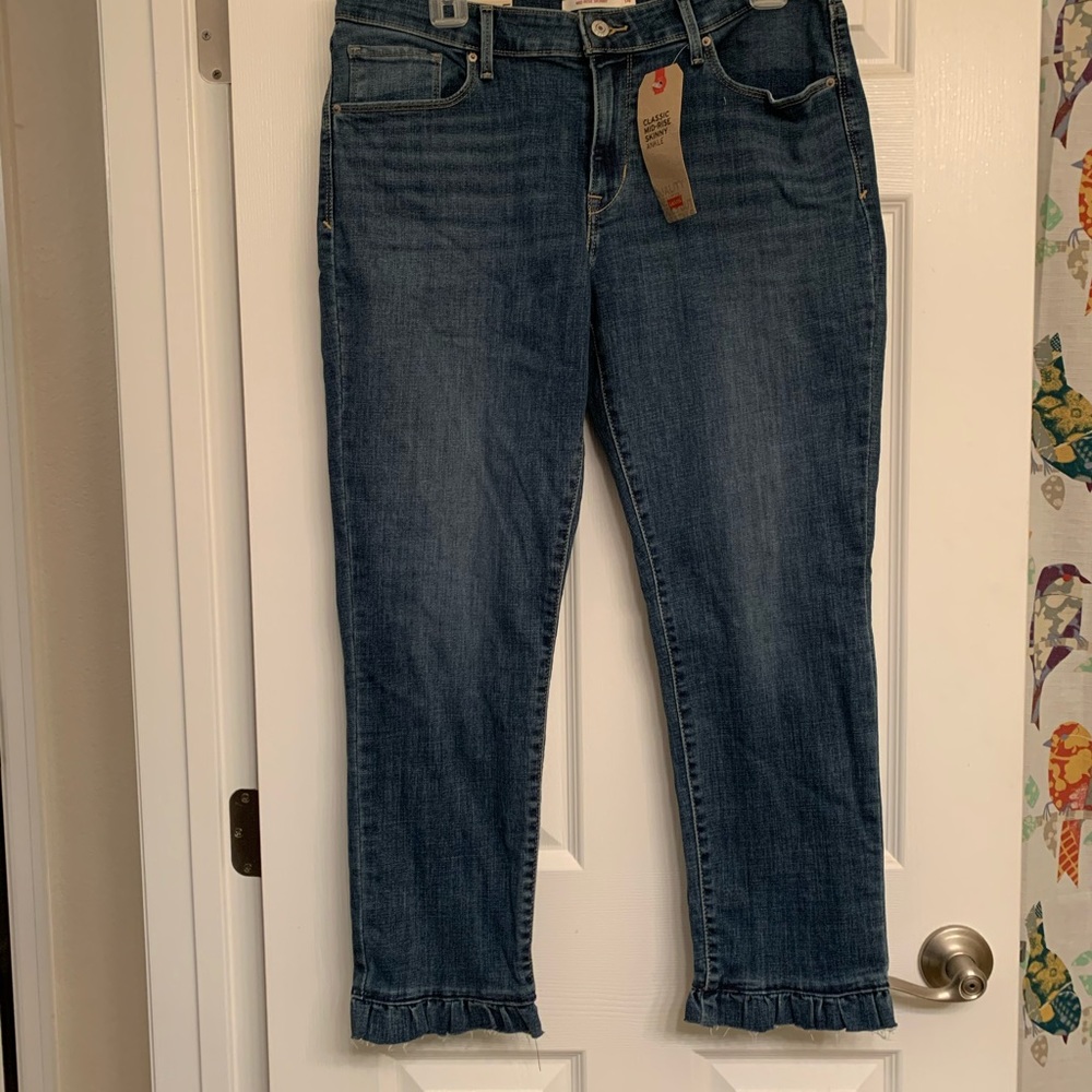 Levi Classic Mid-Rise Skinny Ankle
